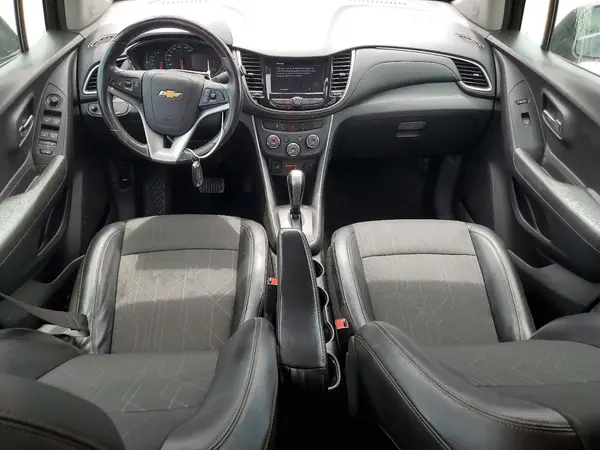 KL7CJLSB7KB930136 2019 CHEVROLET TRAX - Image 8