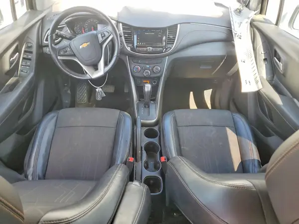 KL7CJLSB7KB960642 2019 CHEVROLET TRAX - Image 8