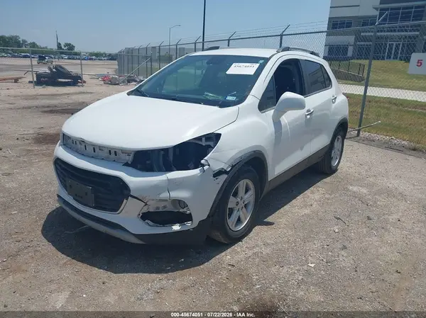 KL7CJLSB7LB004577 2020 CHEVROLET TRAX - Image 2
