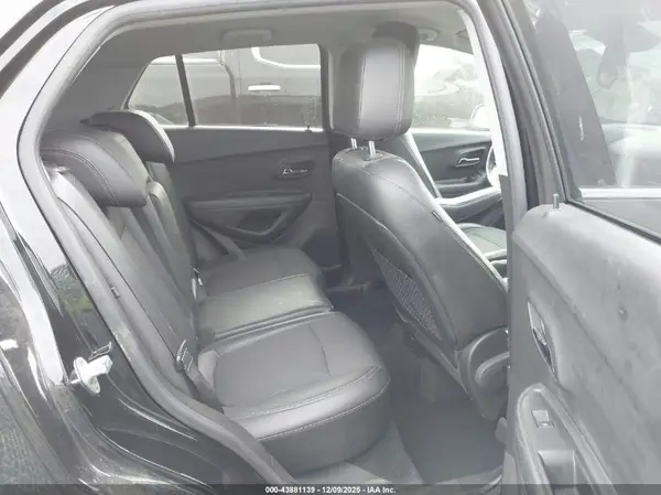 KL7CJLSB7LB007138 2020 CHEVROLET TRAX - Image 8