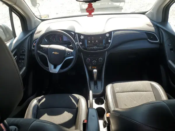 KL7CJLSB7LB009262 2020 CHEVROLET TRAX - Image 8
