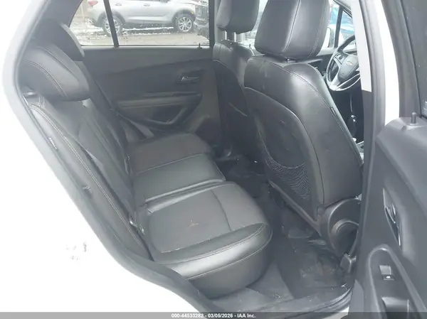 KL7CJLSB7LB020214 2020 CHEVROLET TRAX - Image 8
