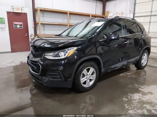 KL7CJLSB7LB030449 2020 CHEVROLET TRAX - Image 2