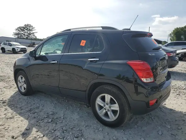 KL7CJLSB7LB057733 2020 CHEVROLET TRAX - Image 2
