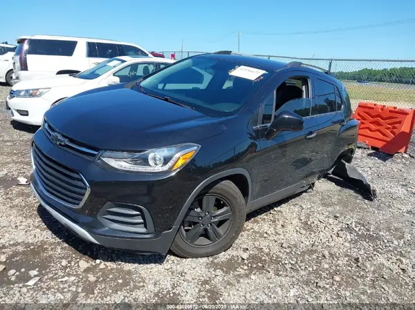 KL7CJLSB7LB062463 2020 CHEVROLET TRAX - Image 2