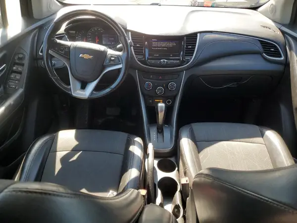 KL7CJLSB7LB068716 2020 CHEVROLET TRAX - Image 8