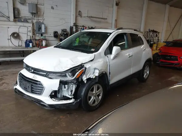 KL7CJLSB7LB069297 2020 CHEVROLET TRAX - Image 2