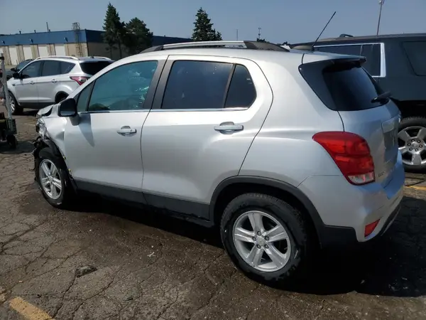 KL7CJLSB7LB319301 2020 CHEVROLET TRAX - Image 2