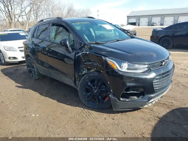 KL7CJLSB7LB327950 2020 CHEVROLET TRAX - Image 1