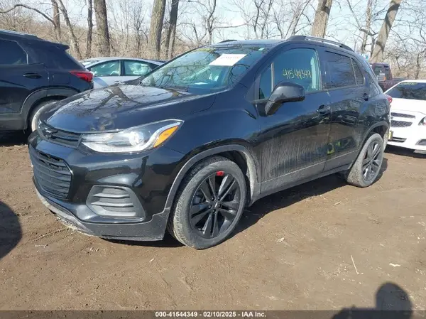 KL7CJLSB7LB327950 2020 CHEVROLET TRAX - Image 2