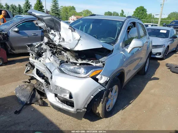KL7CJLSB7LB332176 2020 CHEVROLET TRAX - Image 2