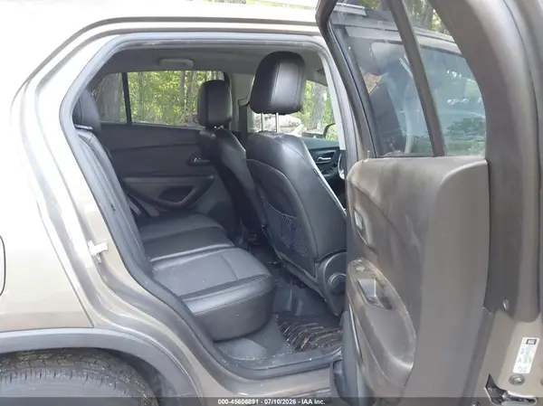 KL7CJLSB7LB334879 2020 CHEVROLET TRAX - Image 8