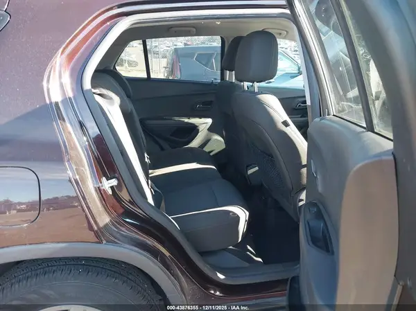 KL7CJLSB7LB347390 2020 CHEVROLET TRAX - Image 8