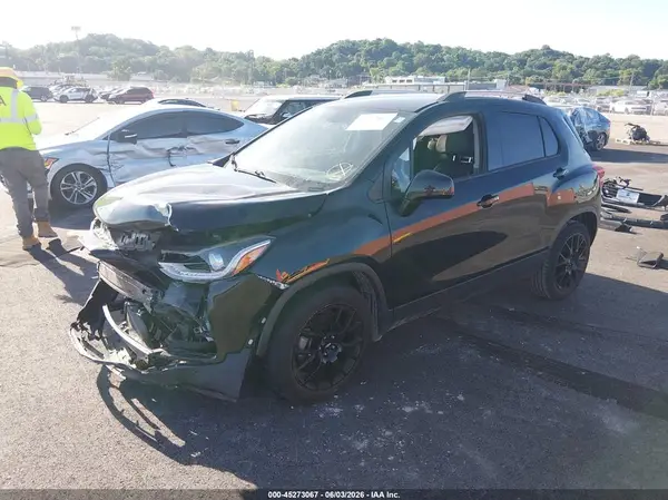 KL7CJLSB7LB350743 2020 CHEVROLET TRAX - Image 2