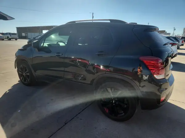 KL7CJLSB7MB322782 2021 CHEVROLET TRAX - Image 2