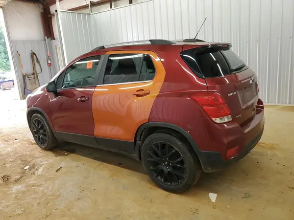 KL7CJLSB7MB331109 2021 CHEVROLET TRAX - Image 2