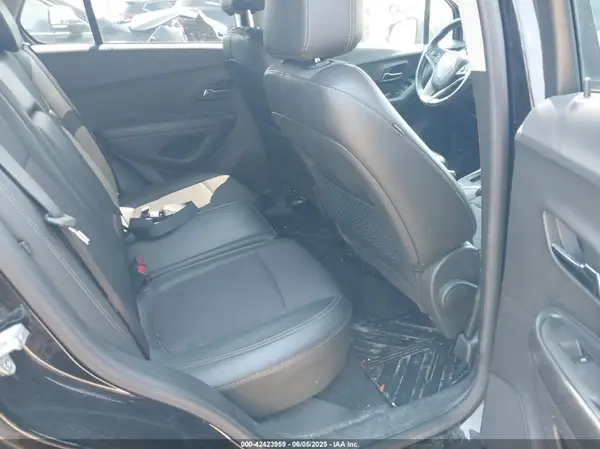 KL7CJLSB7MB332907 2021 CHEVROLET TRAX - Image 8