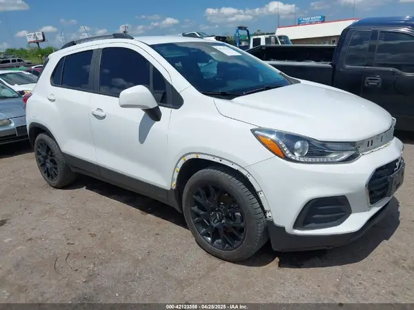 KL7CJLSB7MB360173 2021 CHEVROLET TRAX - Image 1
