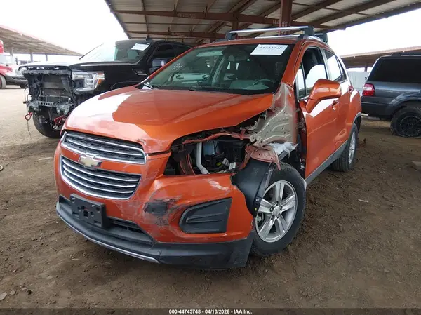 KL7CJLSB8GB521716 2016 CHEVROLET TRAX - Image 2