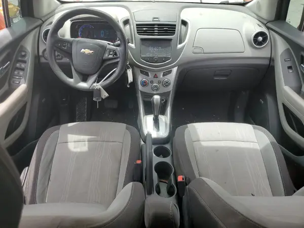 KL7CJLSB8GB587215 2016 CHEVROLET TRAX - Image 8