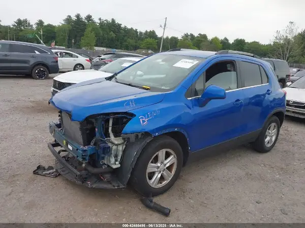 KL7CJLSB8GB615806 2016 CHEVROLET TRAX - Image 2