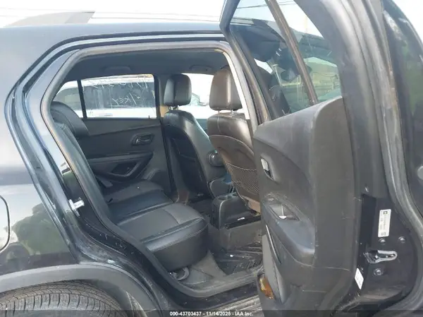 KL7CJLSB8GB642763 2016 CHEVROLET TRAX - Image 8
