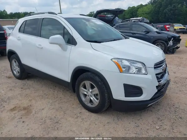 KL7CJLSB8GB666447 2016 CHEVROLET TRAX - Image 1