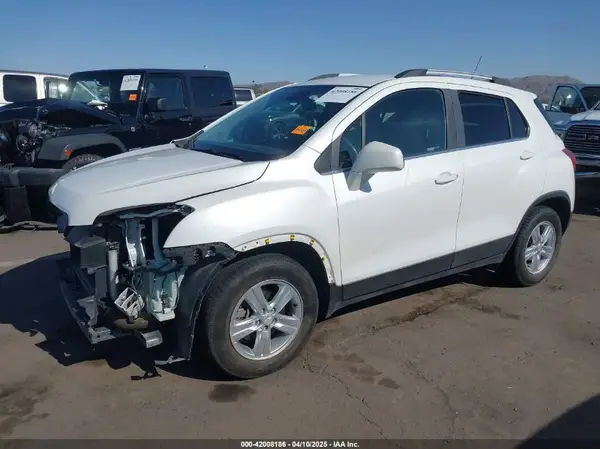 KL7CJLSB8GB709796 2016 CHEVROLET TRAX - Image 2