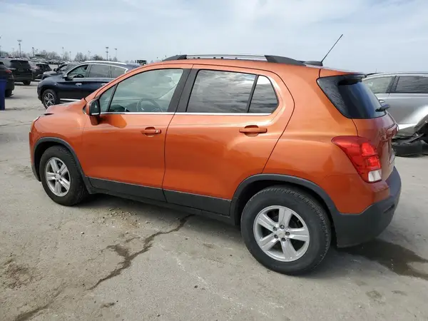KL7CJLSB8GB722306 2016 CHEVROLET TRAX - Image 2