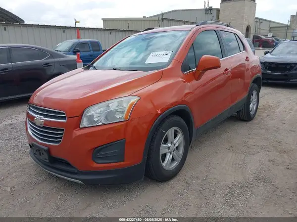 KL7CJLSB8GB723729 2016 CHEVROLET TRAX - Image 2