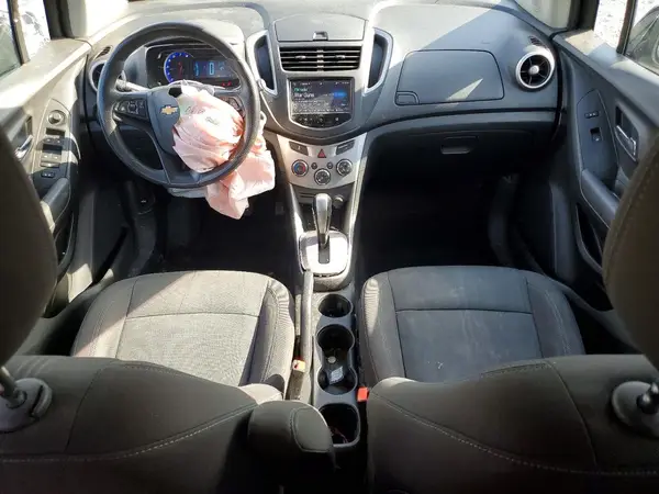 KL7CJLSB8GB738084 2016 CHEVROLET TRAX - Image 8