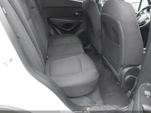 KL7CJLSB8GB752888 2016 CHEVROLET TRAX - Image 8