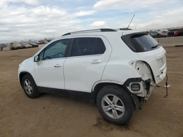 KL7CJLSB8HB094099 2017 CHEVROLET TRAX - Image 2