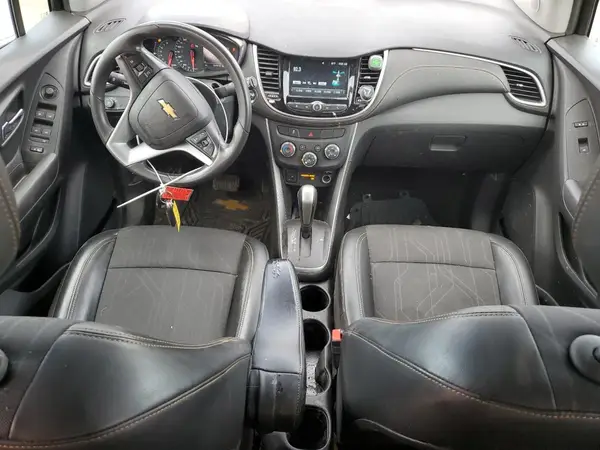 KL7CJLSB8HB094099 2017 CHEVROLET TRAX - Image 8