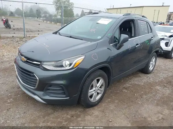 KL7CJLSB8HB123116 2017 CHEVROLET TRAX - Image 2