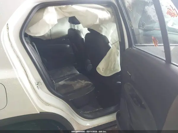 KL7CJLSB8HB168783 2017 CHEVROLET TRAX - Image 8