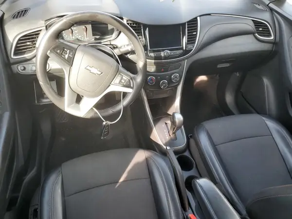 KL7CJLSB8JB536238 2018 CHEVROLET TRAX - Image 8