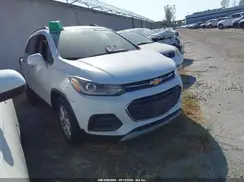 KL7CJLSB8JB677665 2018 CHEVROLET TRAX