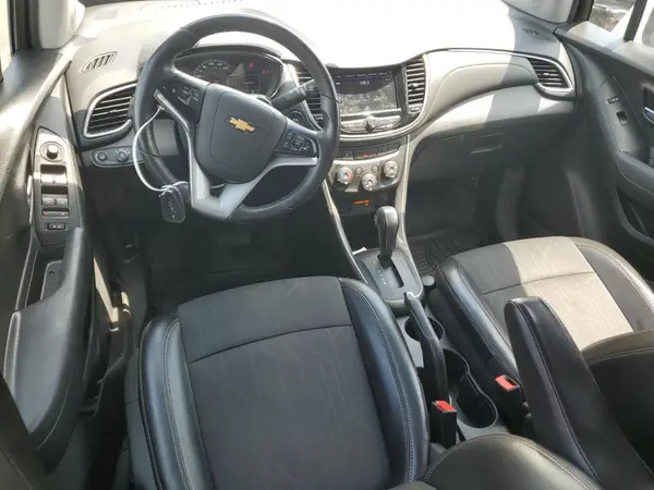 KL7CJLSB8KB750793 2019 CHEVROLET TRAX - Image 8