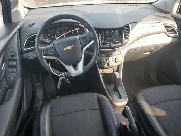 KL7CJLSB8KB779730 2019 CHEVROLET TRAX - Image 8