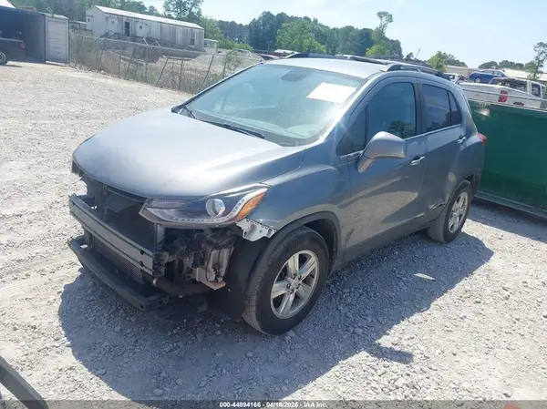 KL7CJLSB8KB785740 2019 CHEVROLET TRAX - Image 2