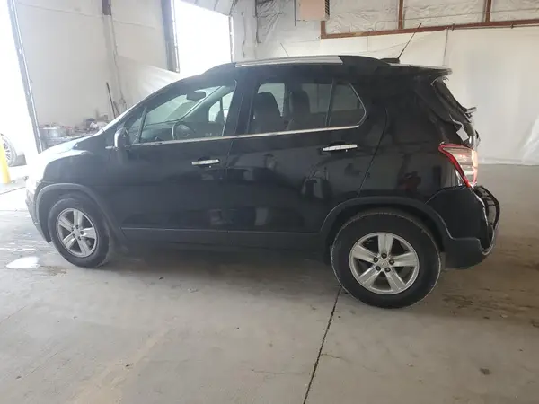 KL7CJLSB8KB789951 2019 CHEVROLET TRAX - Image 2
