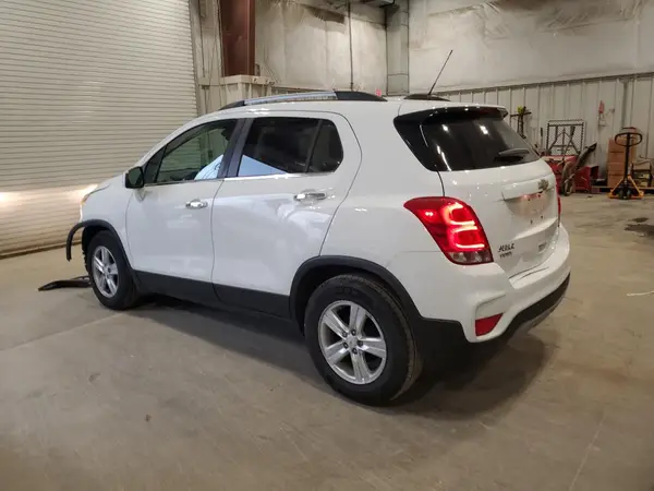 KL7CJLSB8KB824892 2019 CHEVROLET TRAX - Image 2