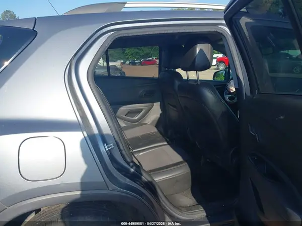 KL7CJLSB8KB868794 2019 CHEVROLET TRAX - Image 8