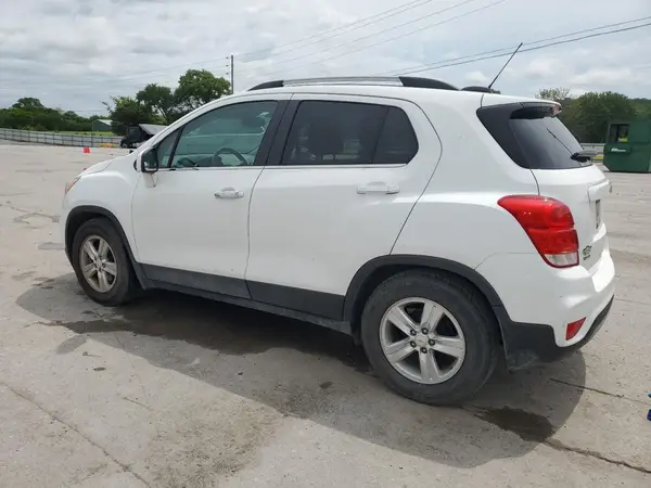 KL7CJLSB8KB895106 2019 CHEVROLET TRAX - Image 2