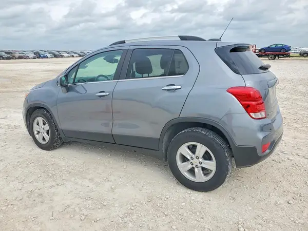 KL7CJLSB8KB928296 2019 CHEVROLET TRAX - Image 2