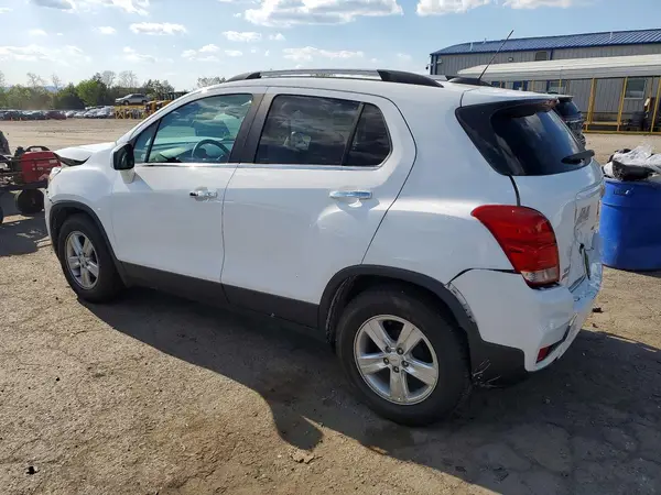 KL7CJLSB8KB930730 2019 CHEVROLET TRAX - Image 2