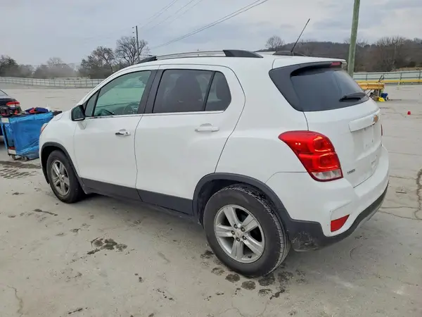 KL7CJLSB8KB935989 2019 CHEVROLET TRAX - Image 2