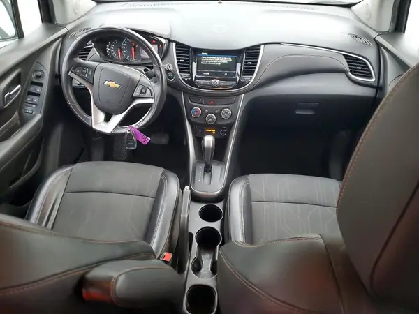 KL7CJLSB8KB935989 2019 CHEVROLET TRAX - Image 8