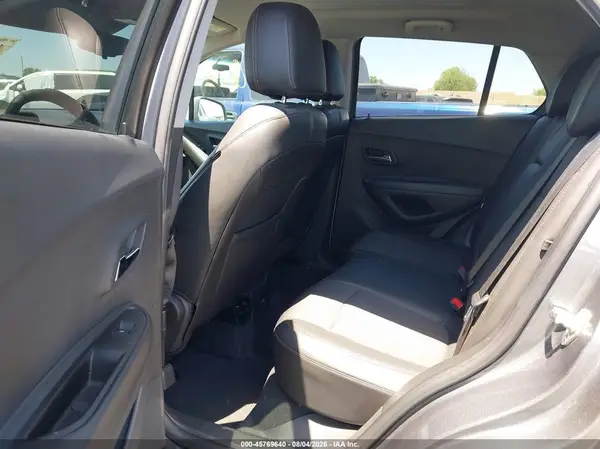 KL7CJLSB8KB940304 2019 CHEVROLET TRAX - Image 8